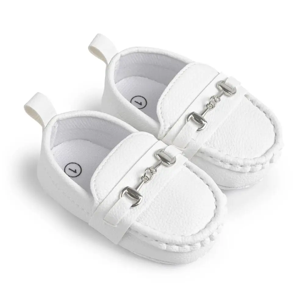 Nuove scarpe in pelle Unisex antiscivolo fondo morbido neonati e ragazze scarpe Casual neonato bambino primi camminatori scarpe da culla 0-18