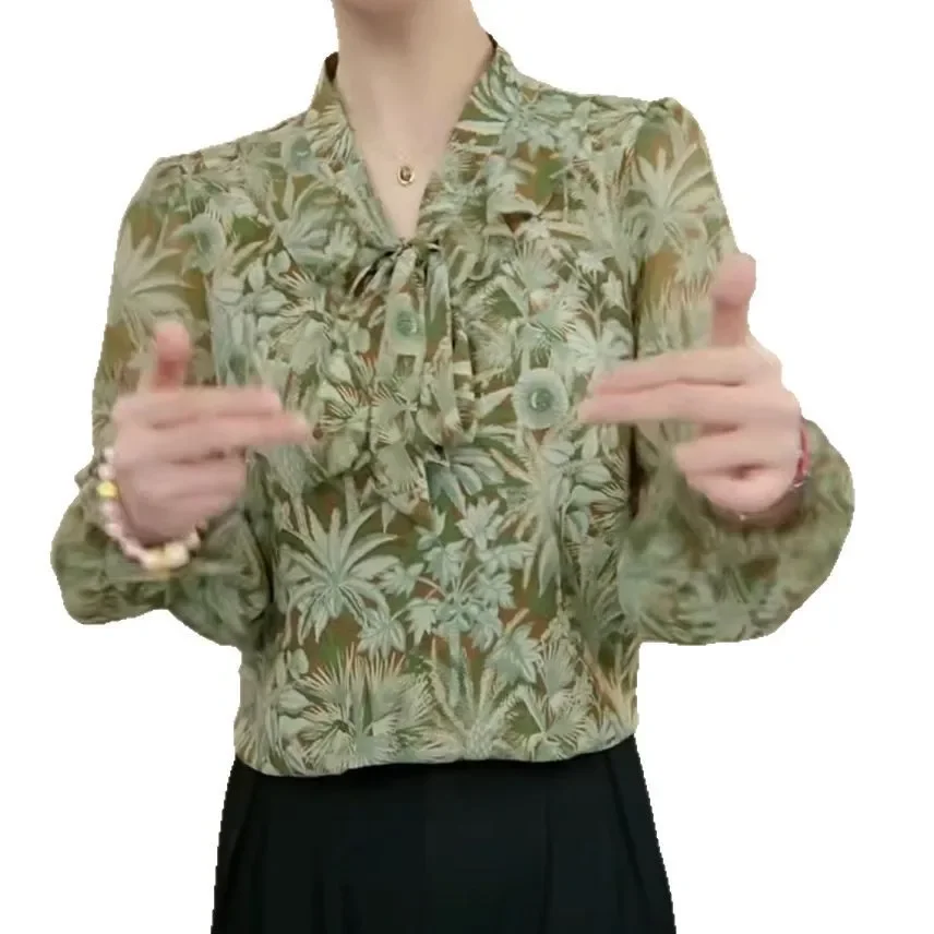 Long-sleeved Women's Chiffon Shirt Fashionable Slim Top