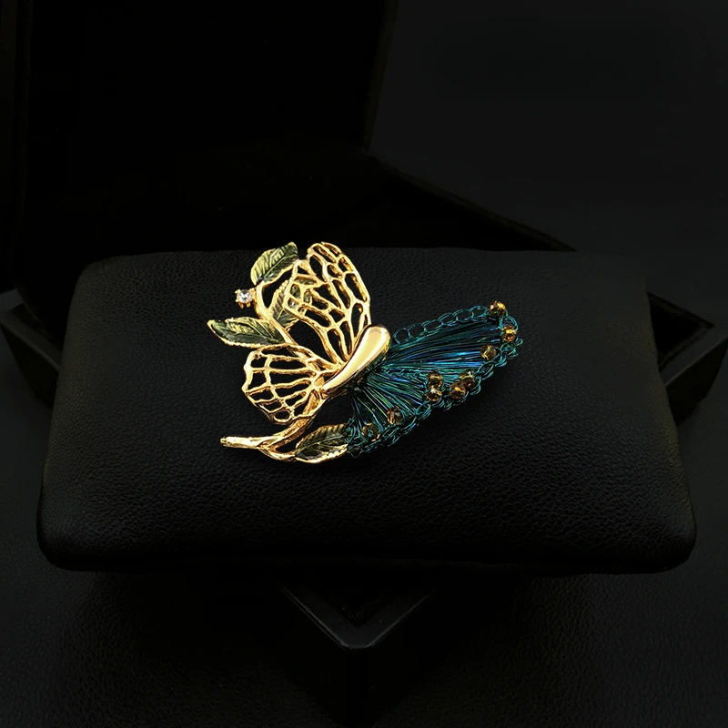 Fabric Butterfly Brooch Flower Handmade Embroidery Insect Pins Women Suit Clothes Corsage Luxury Accessories Green Jewelry 2016