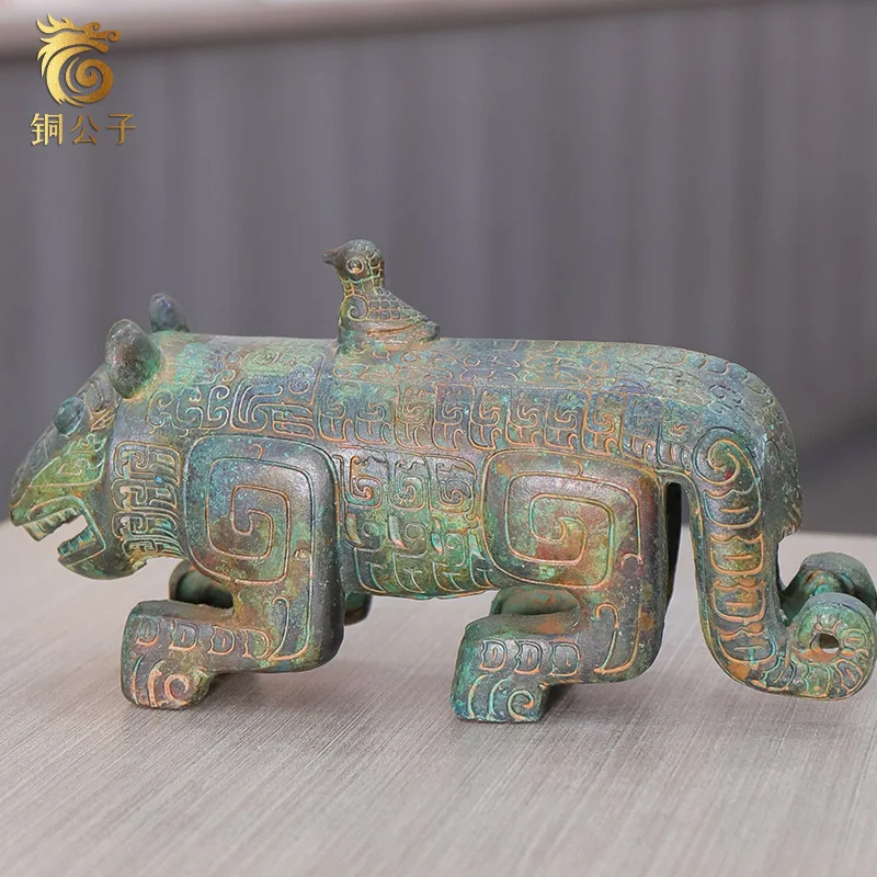 Shang Dynasty Fuxiao Double-Tailed Bronze Replica Zodiac Tiger Craft Brass Ornament Antique Chinese Style Display