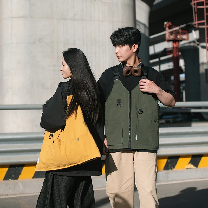 

Summer Workwear Dual-use Solid Nylon Shoulder Bags Pockets Large Capacity Variable Shoulder Bag Personalized Vest Shoulder Bag