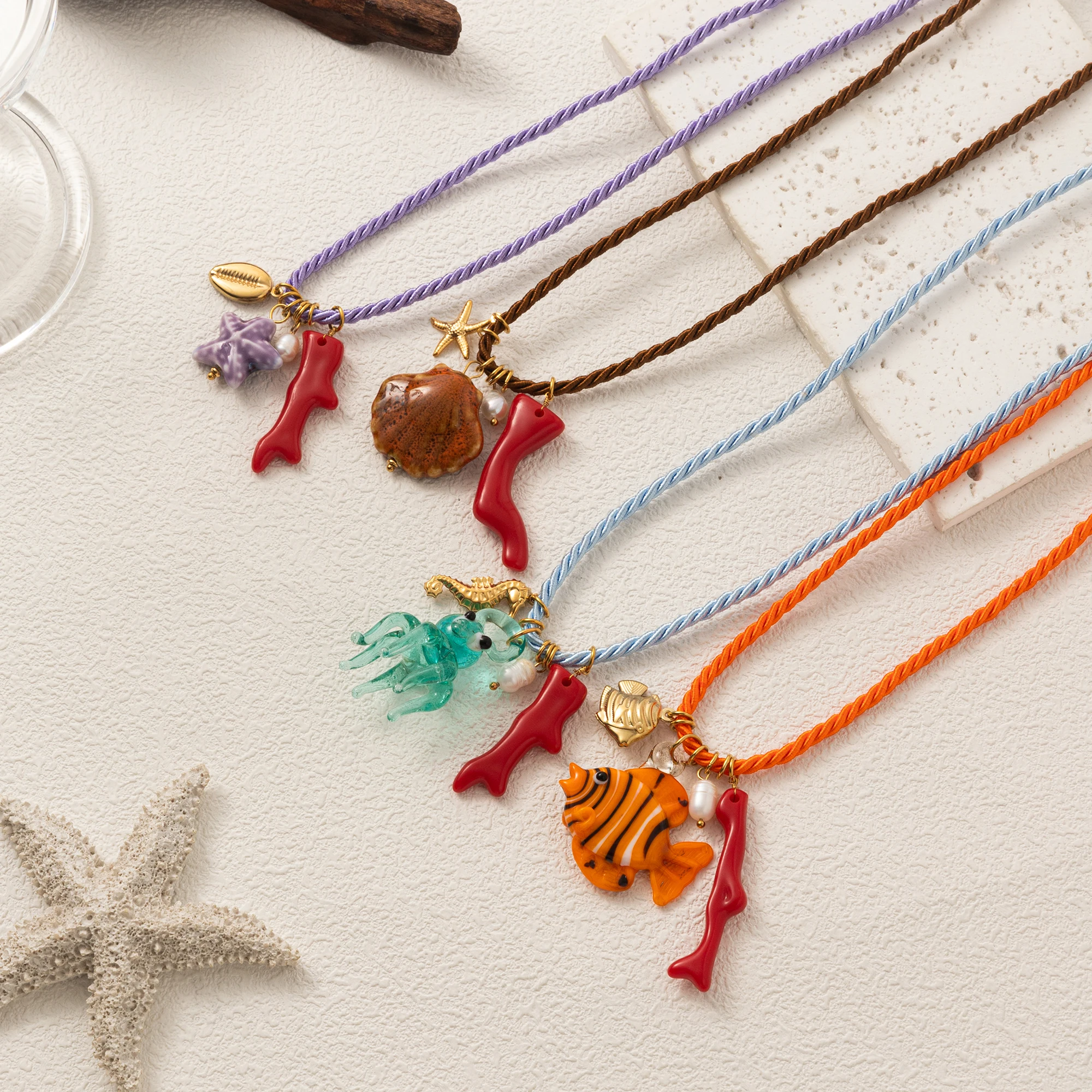 

Personalized and trendy new small starfish pendant accessories, simple and niche, versatile necklace accessories