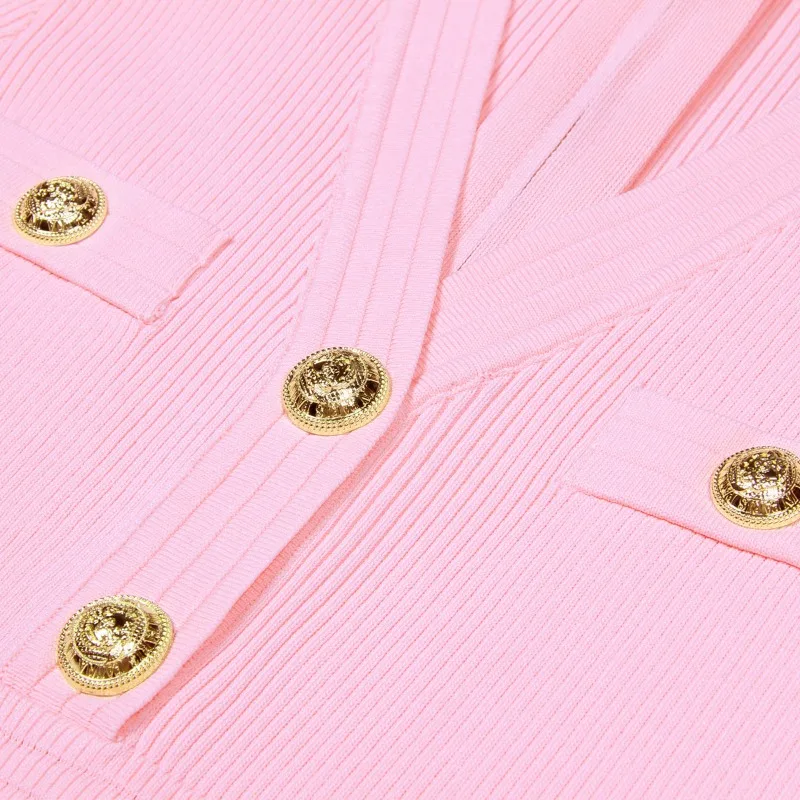 جودة مخصصة في المخزون للتنقل على شكل حرف V، تنورة قصيرة محبوكة كلاسيكية على الإنترنت، فستان بأكمام قصيرة بإبزيم للمشاهير على الإنترنت