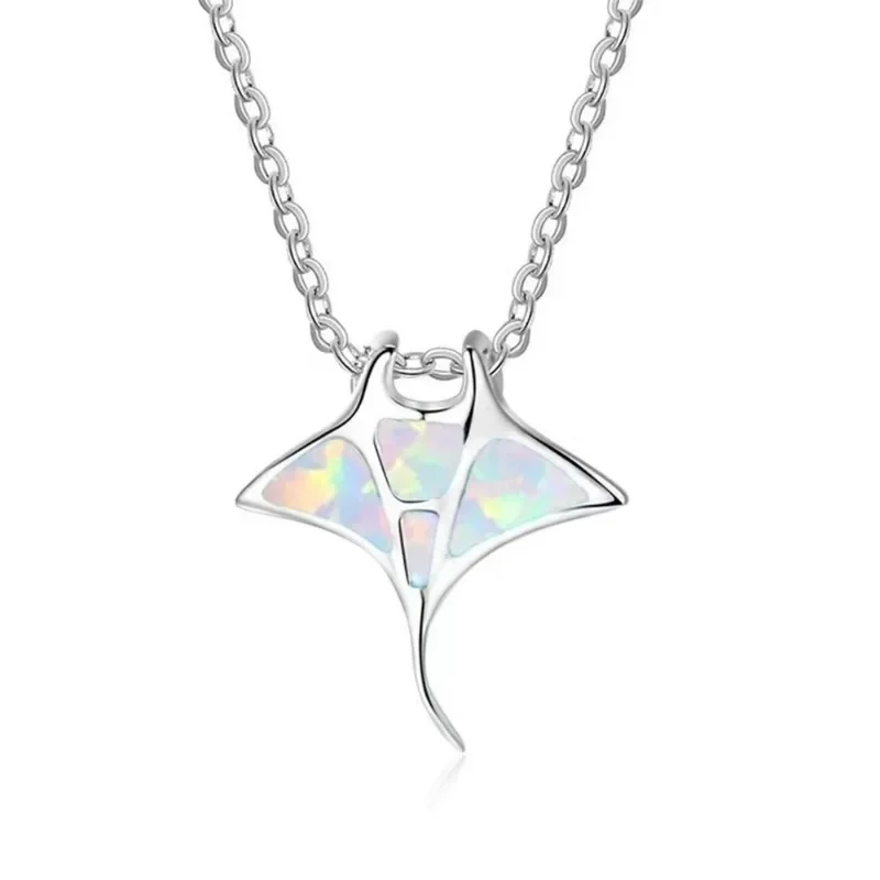 Manta Ray Fish Pendant Necklace for Men Women Fashion Jewelry Gifts Personality Ocean Animals Choker Necklaces Accessories