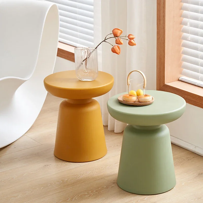 أريكة غرفة المعيشة طاولة جانبية شرفة الشمال بسيط القهوة المنزل شقة صغيرة اللون تصميم مكتب مستدير منخفض