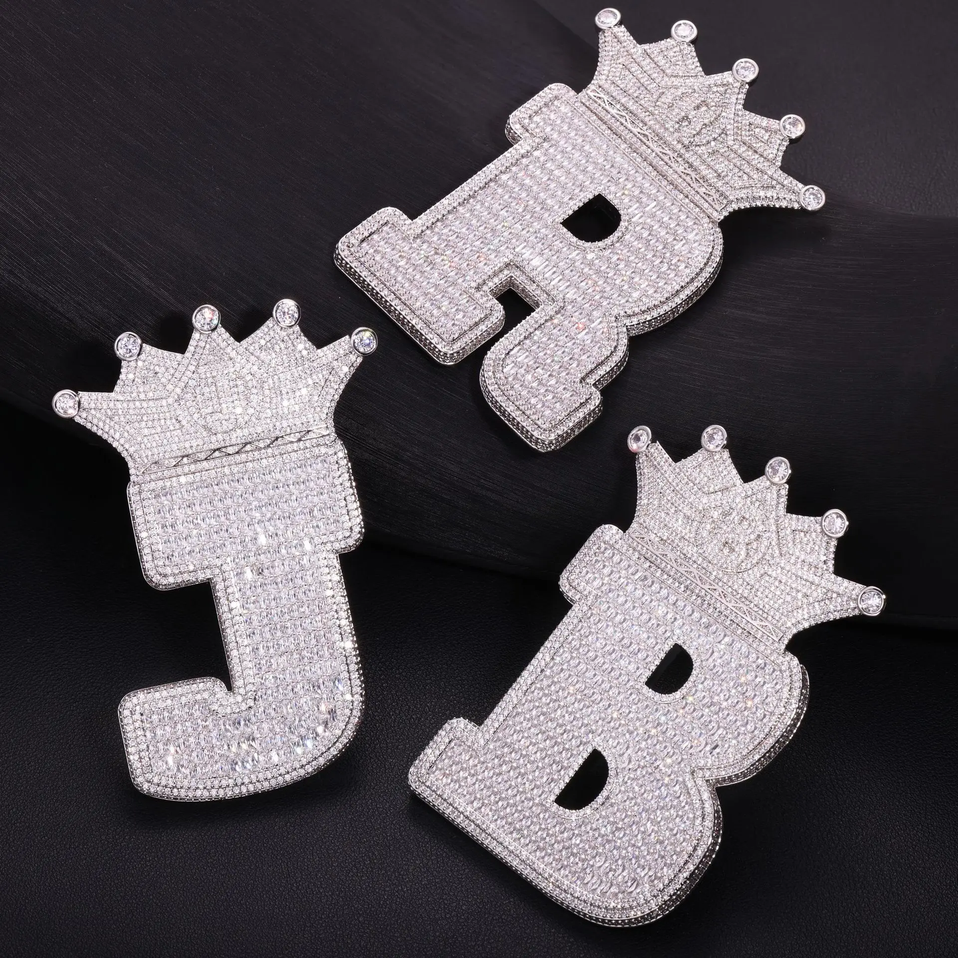 LYEE CYEE Hip Hop Classic Full Diamond Crown Letter Trendy Fashion Pendant Necklace Accessories Men Can Pair with Cuban Chain Rap Singer Street Party Accessories Valentine's Day Gifts Unique Jewelry Gifts for Festivals/Birthdays/Parties