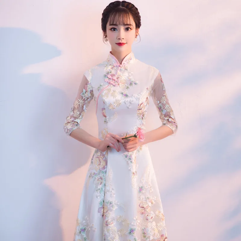 Champagne Sweet Elegant Bridesmaid Dress Women Temperament Formal Party Gown Exquisite Floral Embroidery Novelty Cheongsam
