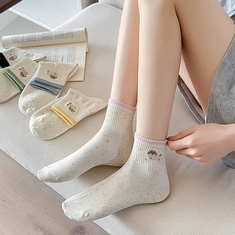 

Милые женские носки с мультяшным принтом собаки Kawaii, корейские модные женские носки, повседневные Harajuku Ins, уличная одежда, хлопковые длинные носки, оптовая продажа