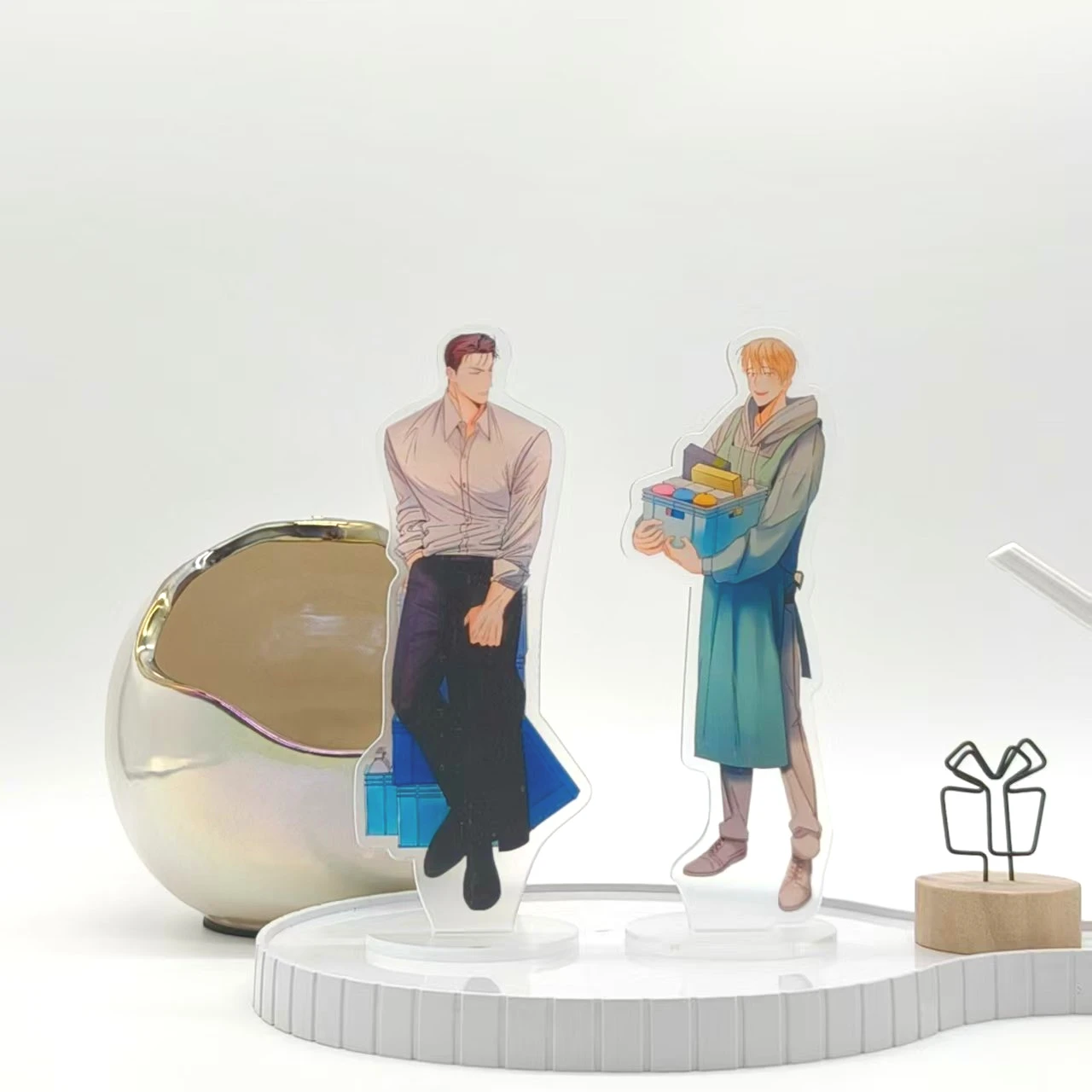 Anieme The Dangerous Convenience Store Acrílico Standee - Goyeonjun & Dohyeontan BL Webtoon Corea Comic Coleccionable
