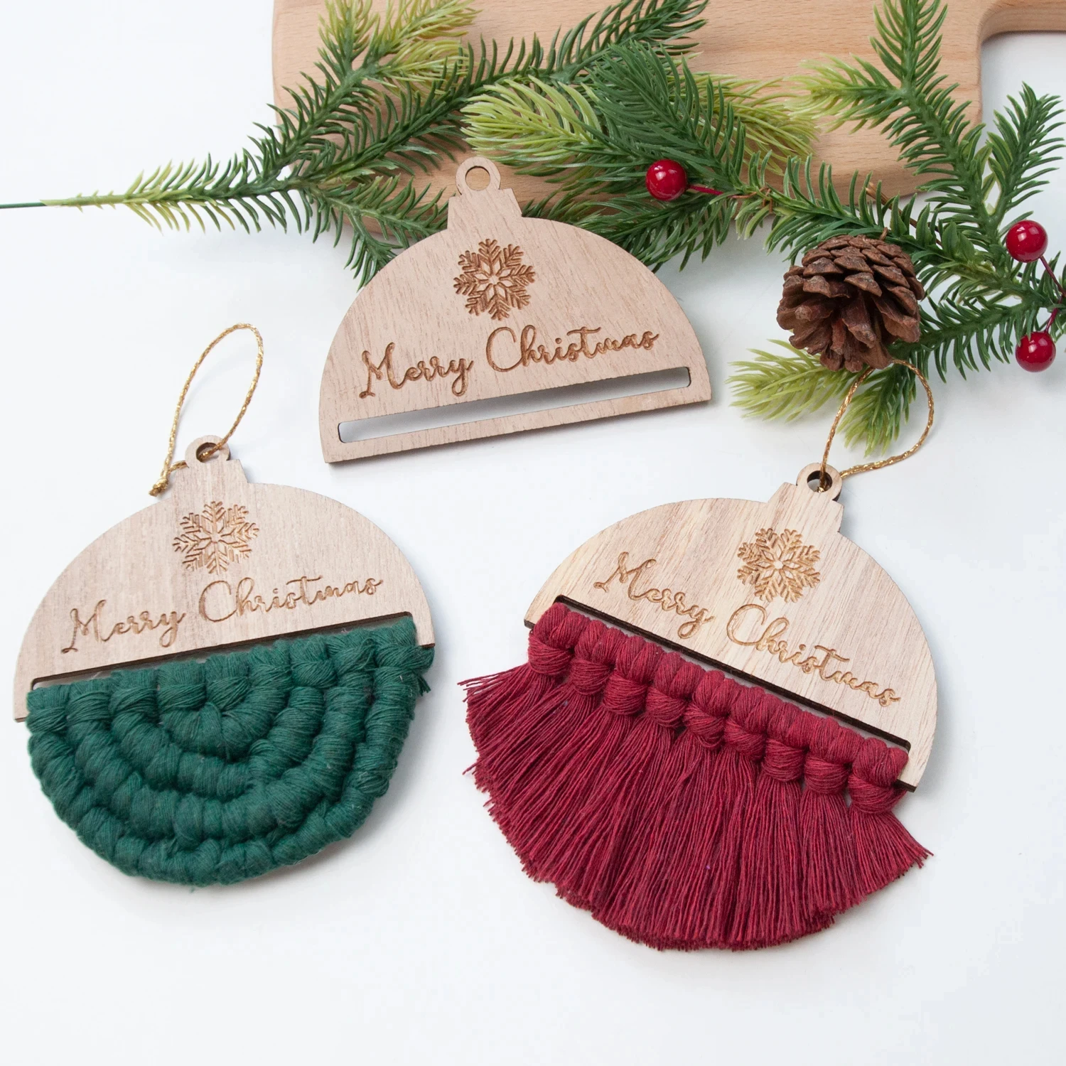 6Pcs/Set Macrame Christmas Decoration Carving Wooden Chips DIY Christmas Tree Circular Decoration Pendant Accessories