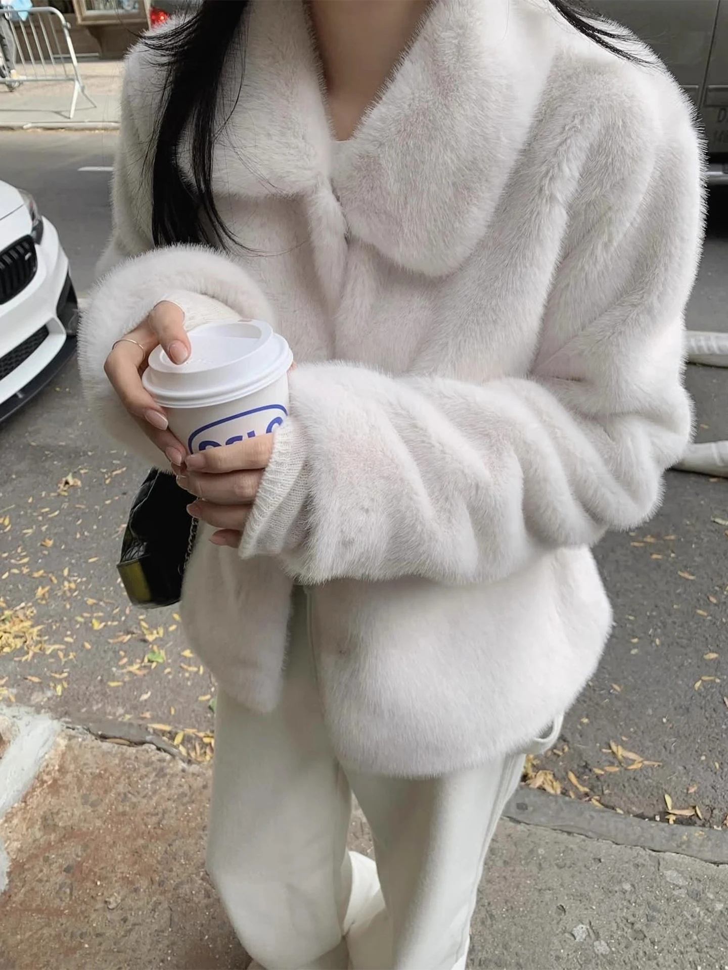 صديقة للبيئة فو الفراء معطف المرأة شتاء جديد Sle تنوعا الملابس القطنية الدافئة لطيف الرياح طوق رقيق ملابس خارجية