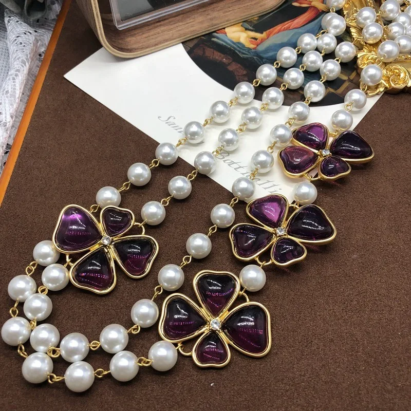 

Medieval Necklace Glazed Pearl Sweater Chain Four-leaf Flower Gold-plated Jewelry Necklace Beaded Retro Accessories