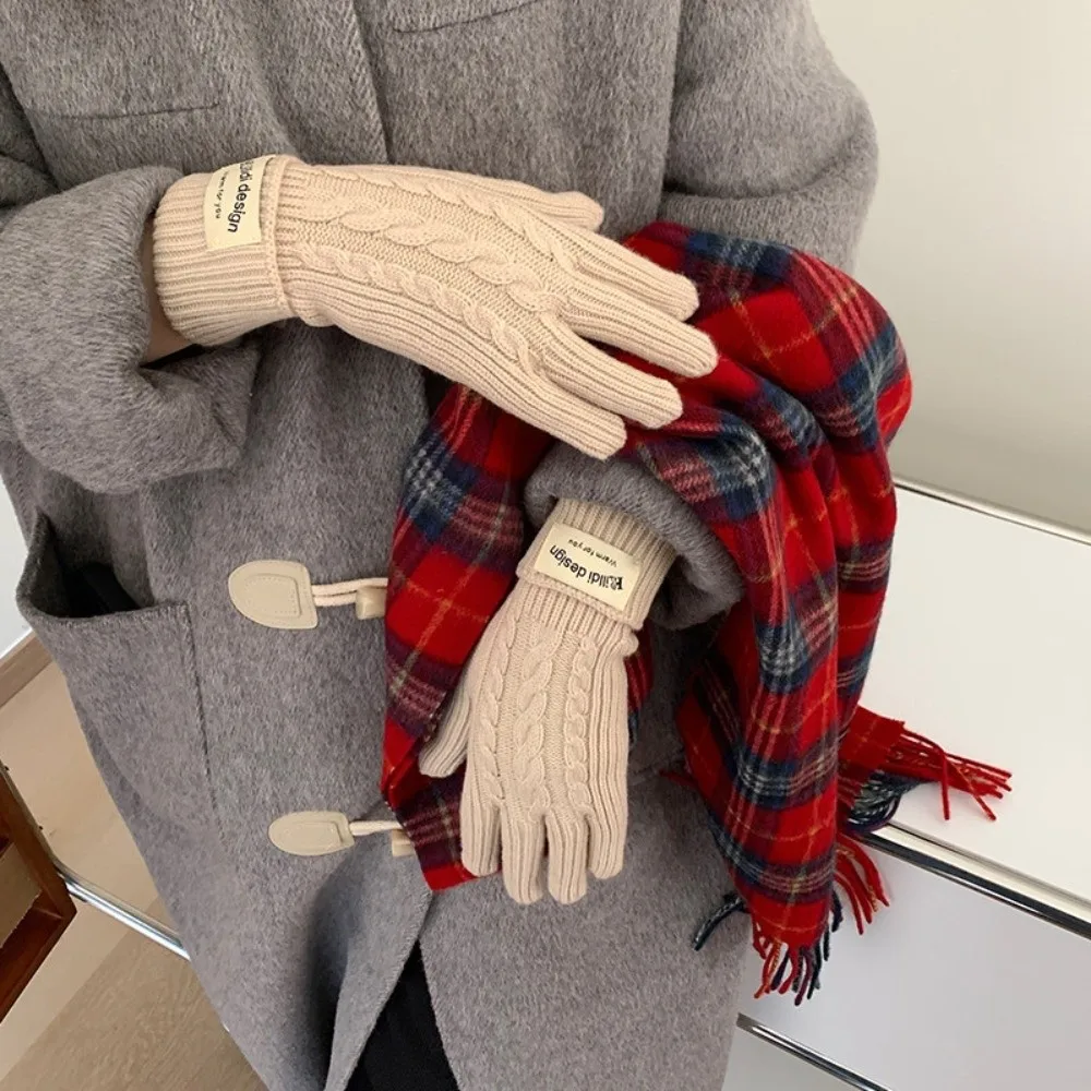 Polyester Cable Knitted Gloves Long Cuff Design One Size Full Finger Gloves Solid Color Warm Lining Touch Screen Gloves