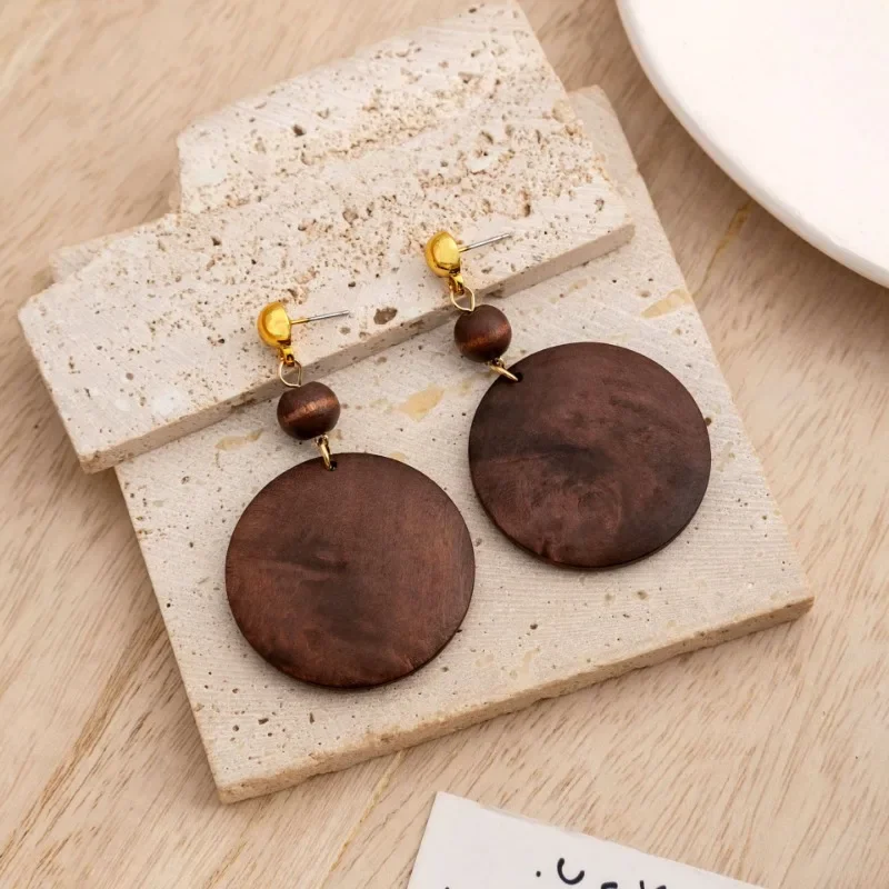 Vintage Simple Round Wooden Dangle Earrings for Women Girls Personality Hollow out Wooden Geometric Dangle Earrings Jewelry Gift