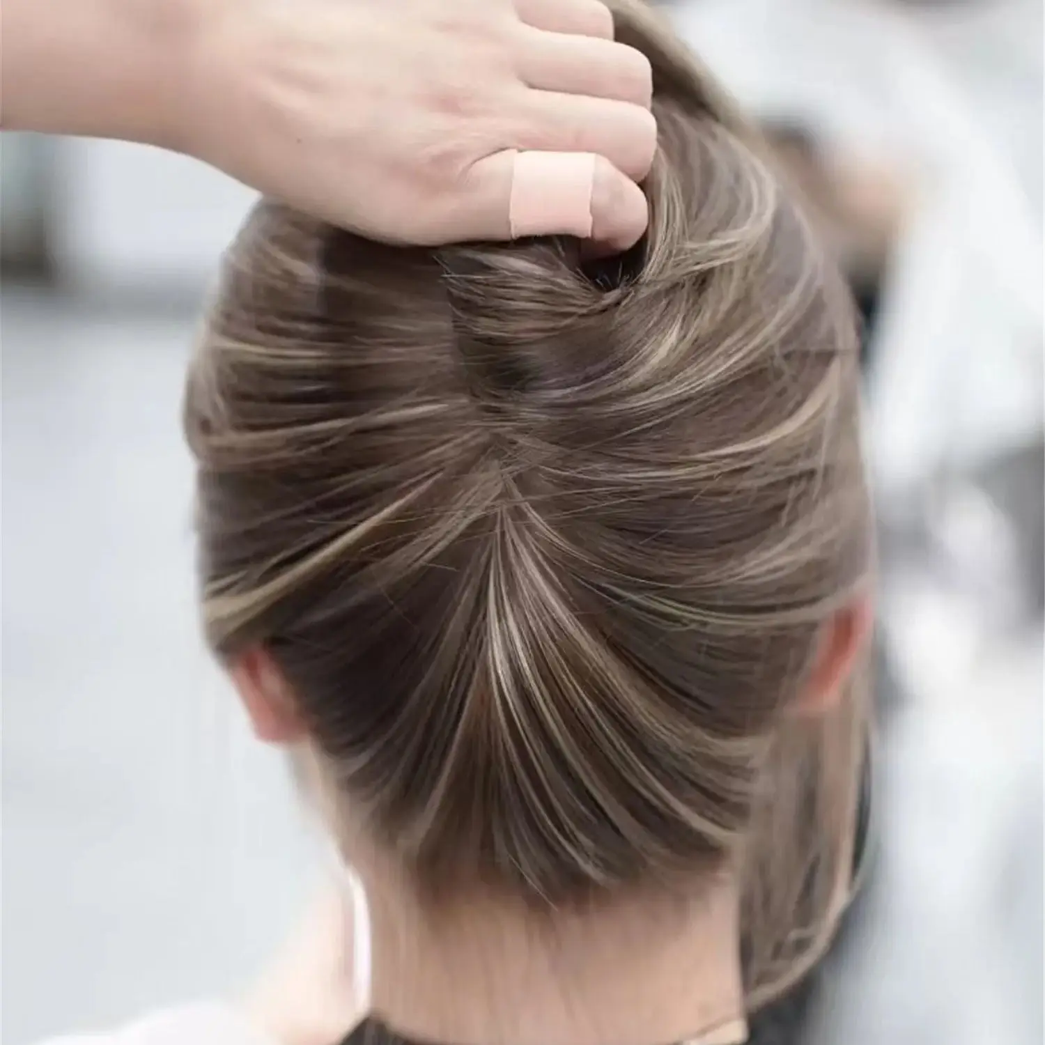 

Brown Base Wigs with Blonde Highlights Natural Straight High Quality Synthetic Lace Wig For Women 150% Density Daily Cosplay Wig