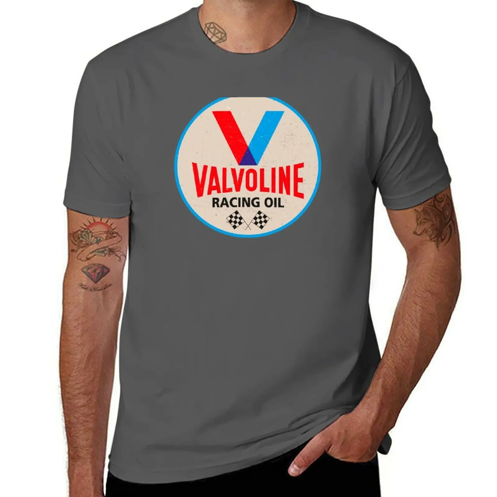 

vintage Valvoline sign Racing oil 1960 T-Shirt Comfortable Basic Crew Neck Tee