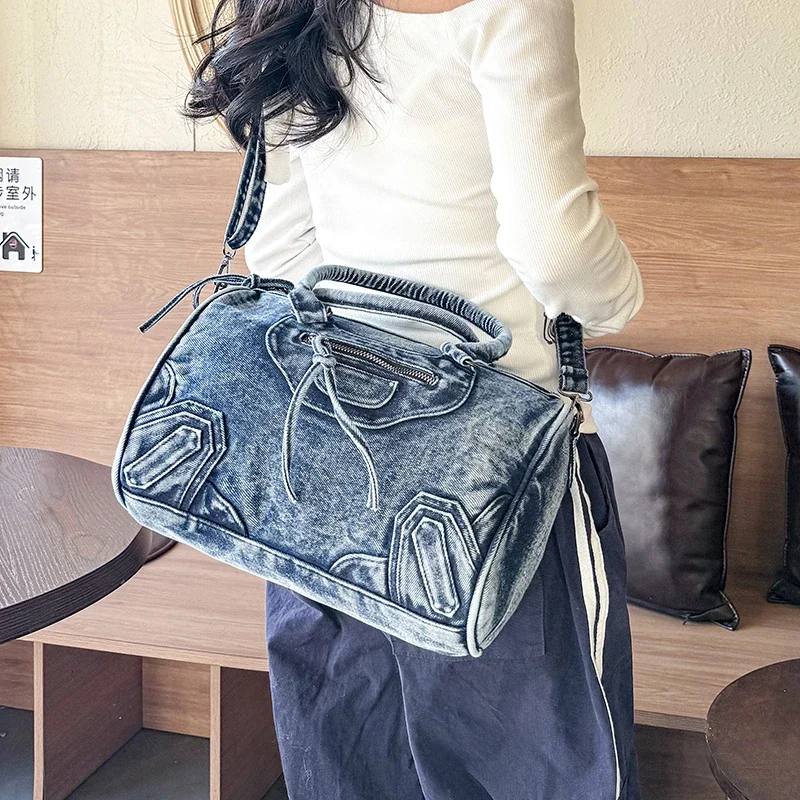 

Denim Fabric Large Capacity 2025 New Fashion Summer Casual Shoulder Bags Retro Versatile Advanced Sense Commute Crossbody Bag