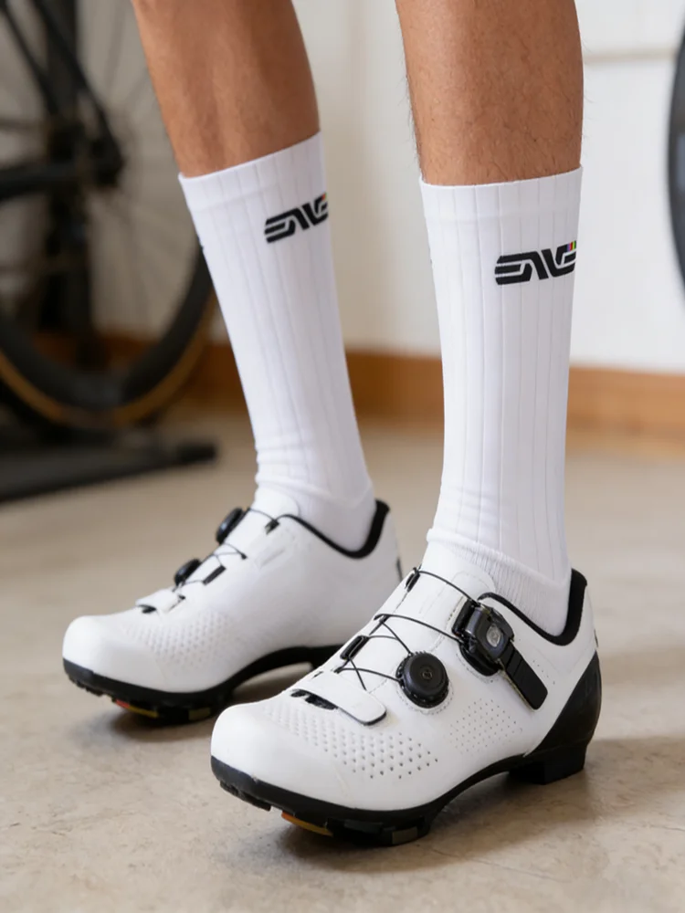 AliExpress bmambas 2026 New Anti Slip seamless Cycling Socks Integral Moulding High-tech Bike Sock Compression Bicycle Outdoor Running Sport Socks