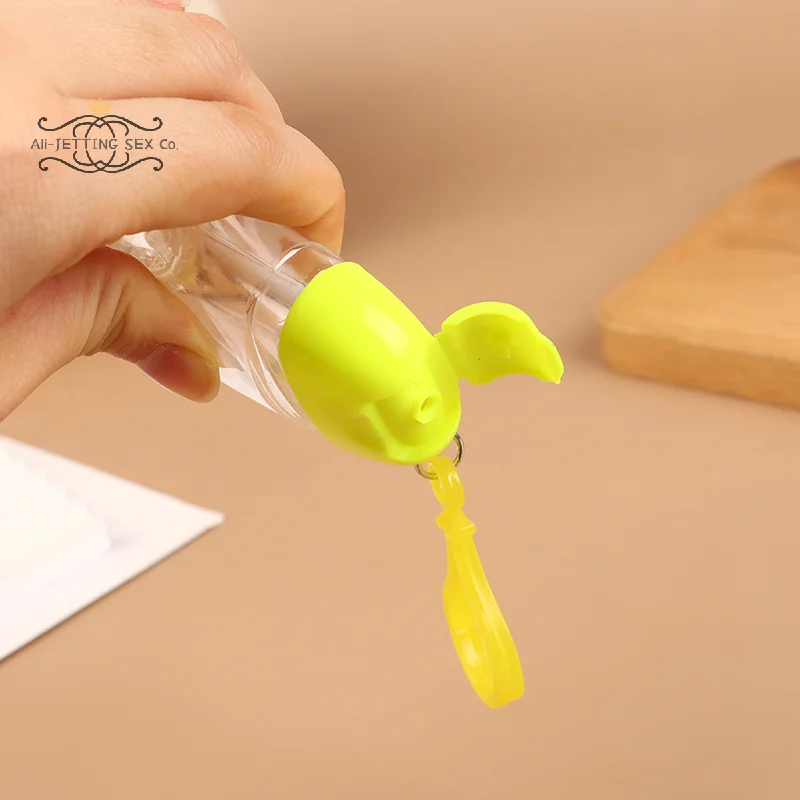 30ML Mini Soap Dispenser Container Portable Refillable Bottles With Hook Hand Sanitizer Alcohol Cosmetics Container Outdoor