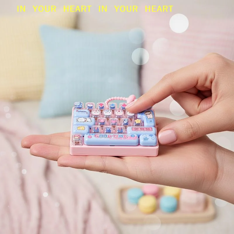 【X】26 Grid Keyboard Clicker Keyring 1/2Pcs Mini Anti Stress Fidget Keychain for Kids Travel Car Ride Entertainment