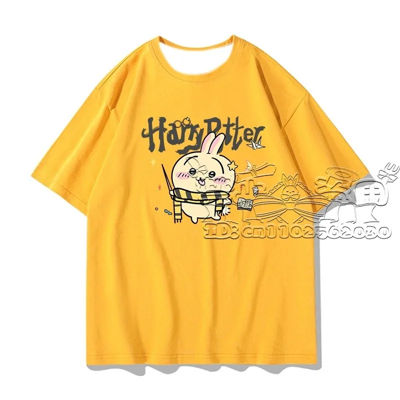 2025MINISO Nueva camiseta con estampado 3D de Harry Potter Four Colleges, mangas cortas populares para adultos y niños en Europa y América