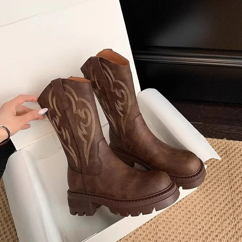 Short boots 2026 retro soft leather thick sole versatile Western cowboy boots autumn and winter women's boots