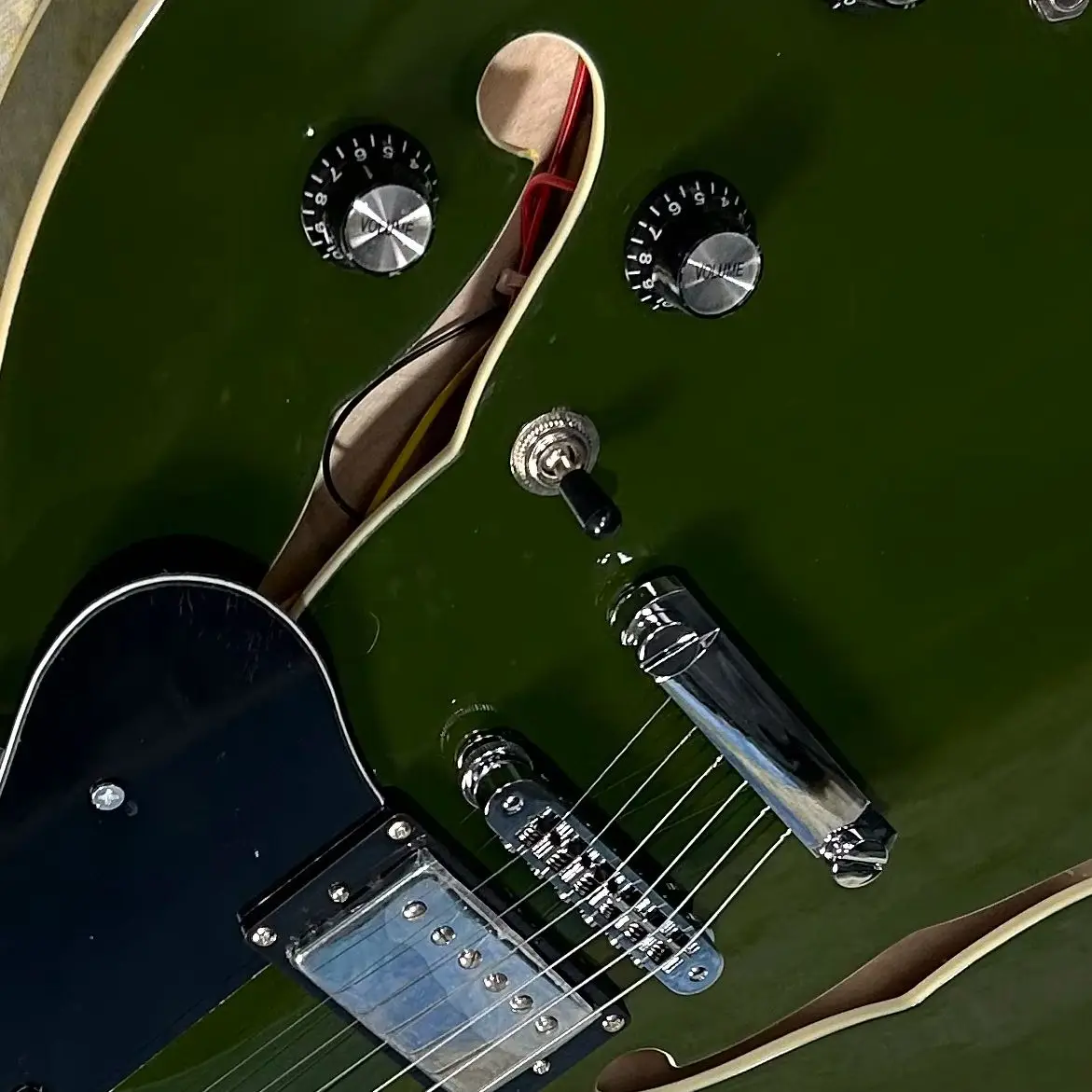 High-Quality Semi Hollow Electric Guitars Retro Green Color ABR-1 Bridge Maple Body