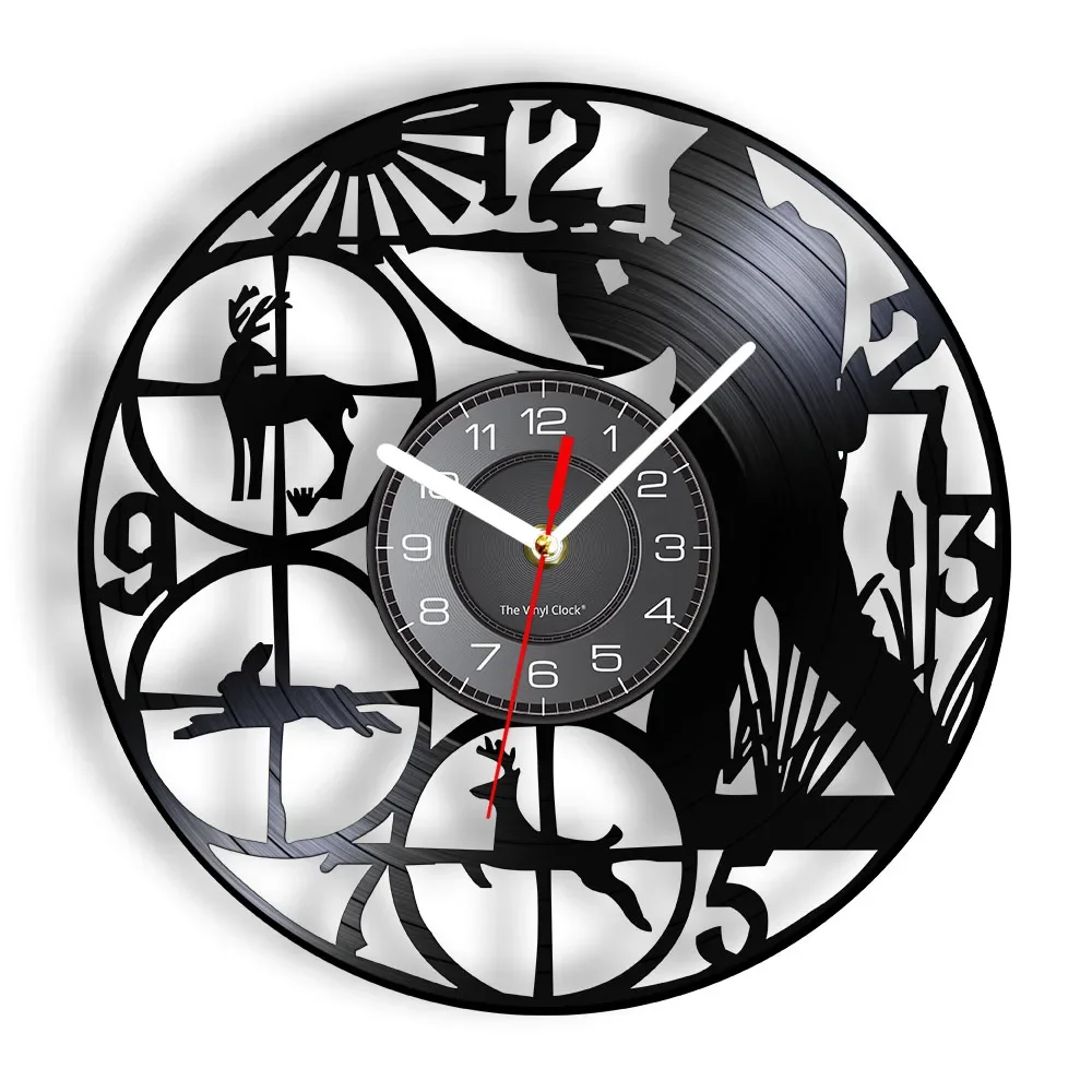 Wildlife Forest Hunting Animal Wall Clock Hunting Art Vinyl Record Wall Clock Home Wall Decoration Hunting Hunter Gift Watch