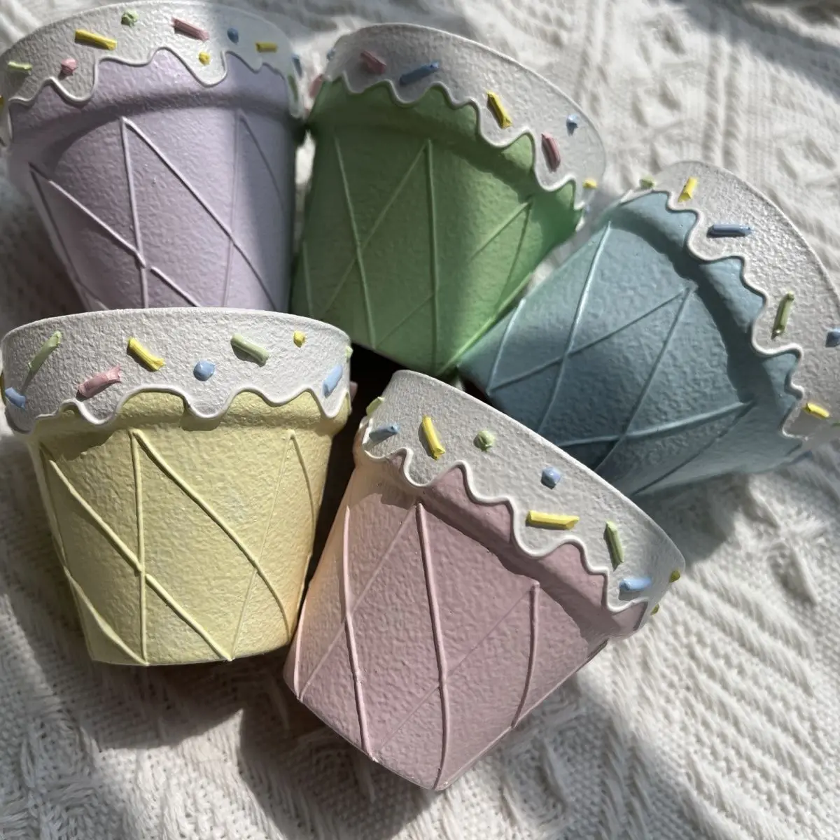 

Цветочный горшок для мороженого с конусом, кружевной сочный цветочный горшок с ручной росписью, конус для мяса sedum, свежий горшок с маленьким пальцем в группе из 4 человек