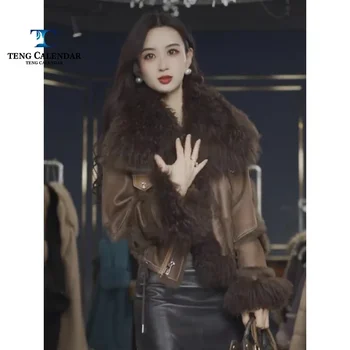 Płaszcz ze sztucznego futra dla kobiet, modna i wszechstronna, gruba i wysokiej klasy zintegrowana krótka kurtka z futrem, nowy styl, zima 2022.