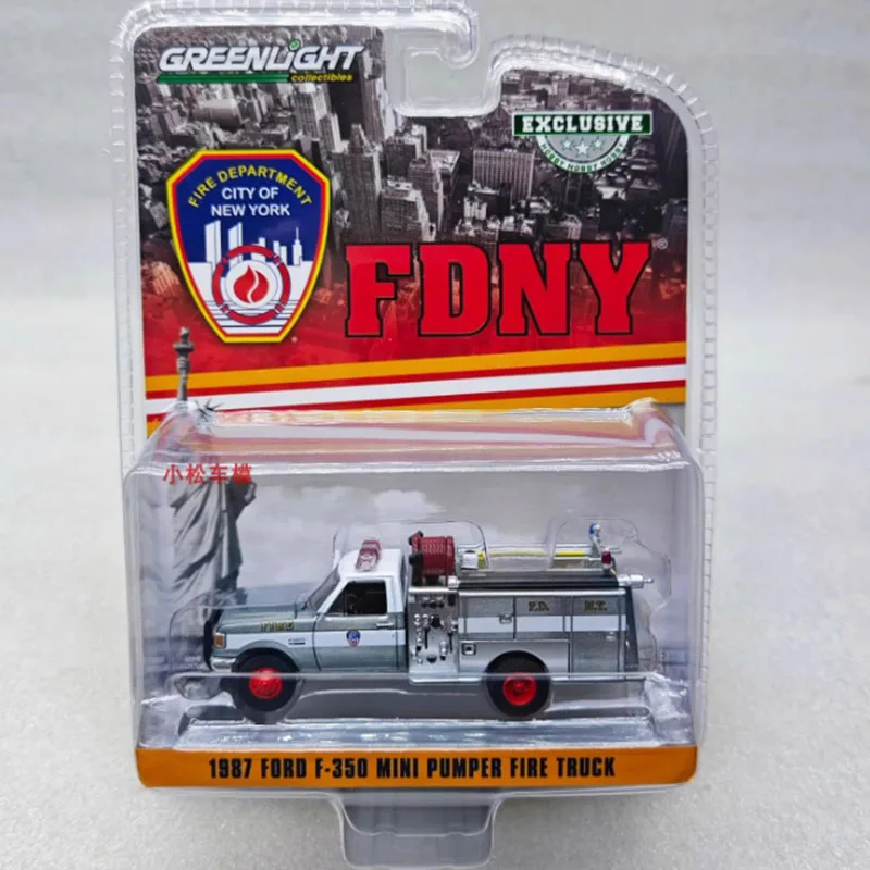 GreenLight Diecast 1:64 1987 Ford F-350 مضخة صغيرة شاحنة مطافئ سبيكة سيارة نموذج كلاسيكي الكبار هدية تذكارية عرض ثابت