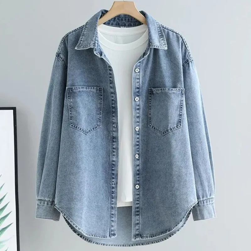 

Denim Shirt Women Vintage Top Washed Pockets Single Breasted Y2k Turn Down Collar Blouse Tops Autumn Overshirt Streetwear 2025