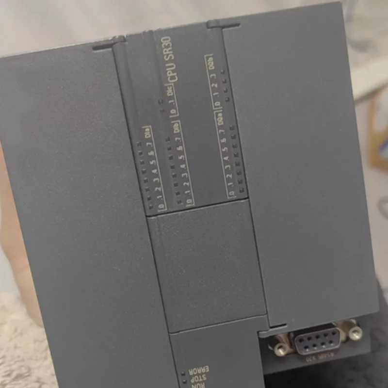 6ES7288-1SR30-0AA1 6ES7288-2DE16-0AA0 PLC CPU Module I/O Expansion 18DI 12DO Relay 16DI 24V DC S7-200