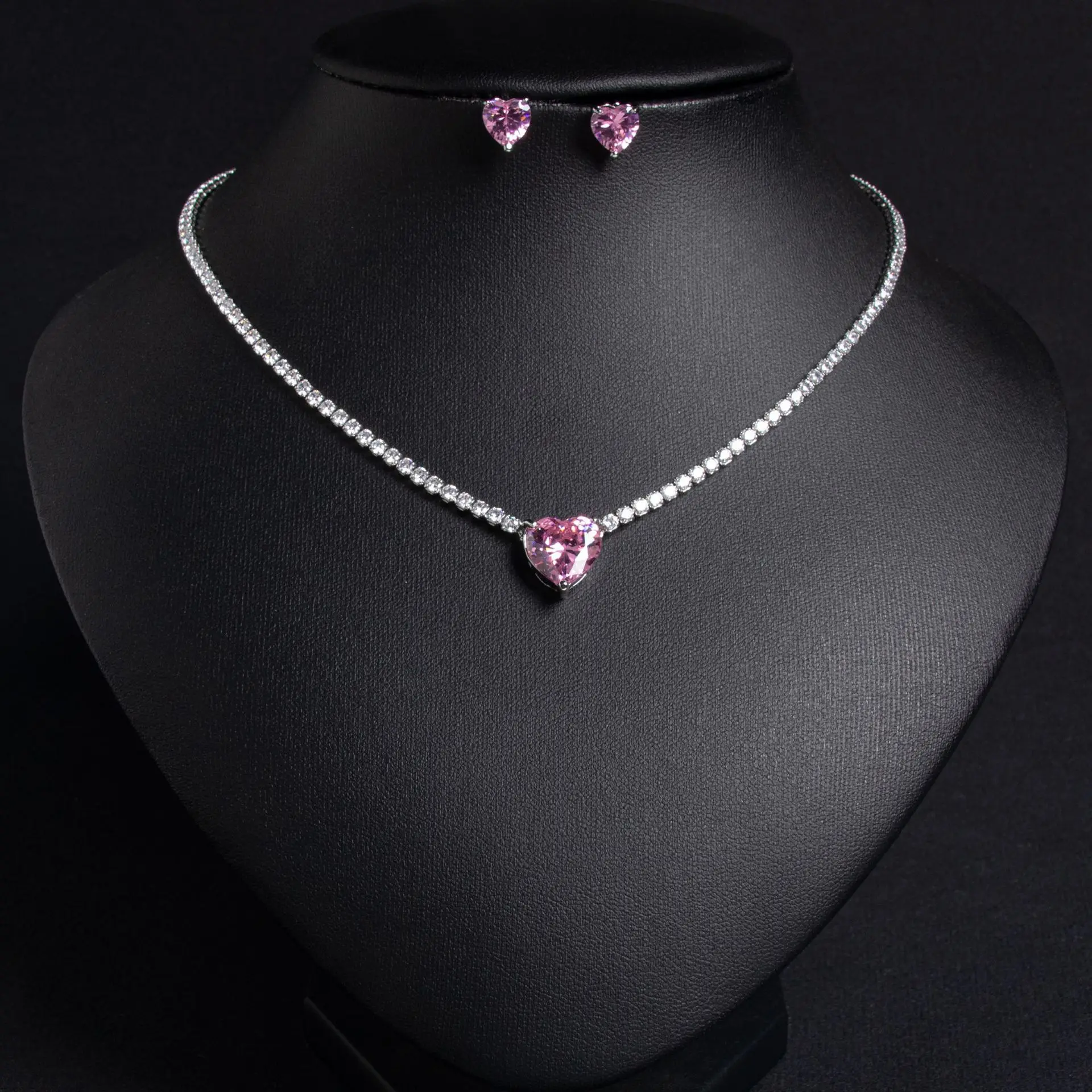 

Роскошный комплект ювелирных изделий для женщин и девочек с кубическим цирконием, кулон в форме сердца, ожерелье, серьги, комплект для невесты, выпускного вечера, подарок подруге