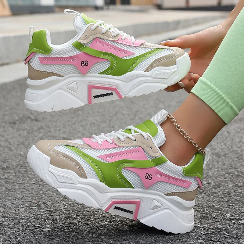 

Модные разноцветные кроссовки для женщин, весенне-осенняя спортивная обувь с дышащей сеткой, женская повседневная обувь на толстой подошве со шнуровкой Mujer
