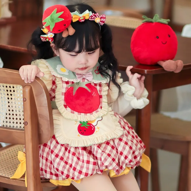 Cottagecore Kinder-Lolita-Kleid mit rotem Karomuster, Tomaten- und Spiegelei-Stickerei, Schürze, Puffärmeln und Ballonrock – Mädchen-Kostüm für den Alltag und Geburtstage – Detail 6
