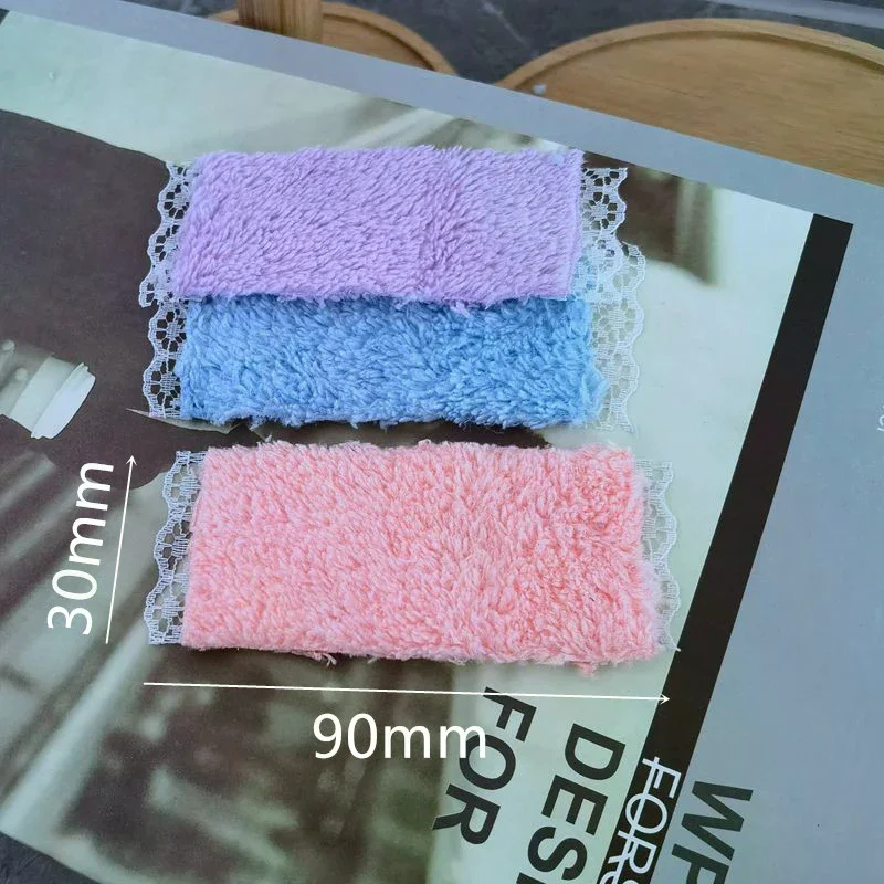 

3Pcs/Set Dollhouse Mini Bathroom Lace Towel Bath Towel Model For Doll House Decor Kids Pretend Play Toys DIY Bathroom Ornaments