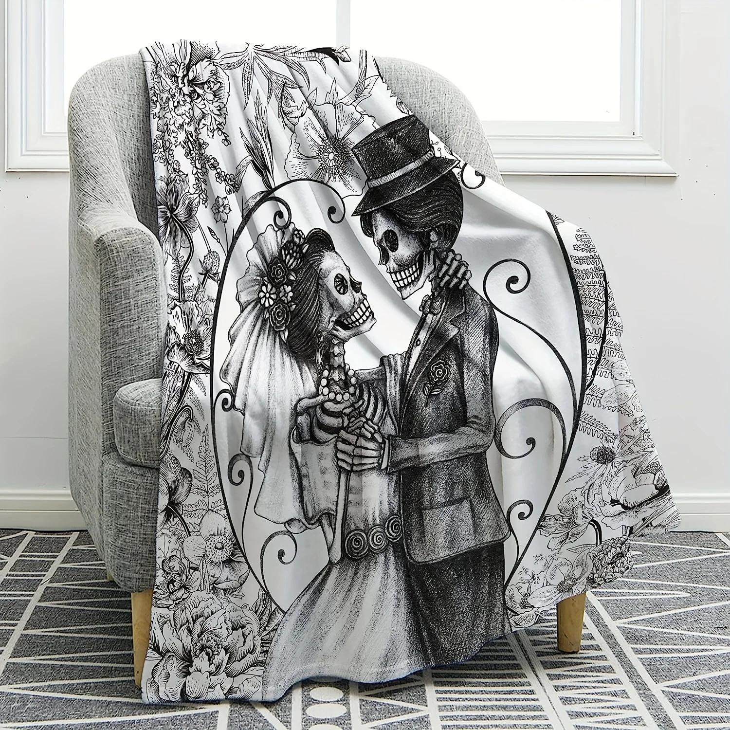 

Cozy Flannel Blanket with Halloween Skeleton Wedding Design – Soft Throw for All Seasons, Perfect for Sofa or Gift, Mixed Colors