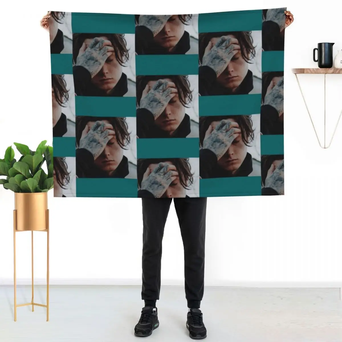 

Noah Sebastian (2) Throw Blanket Modern Design Soft Blanket for Home Decor