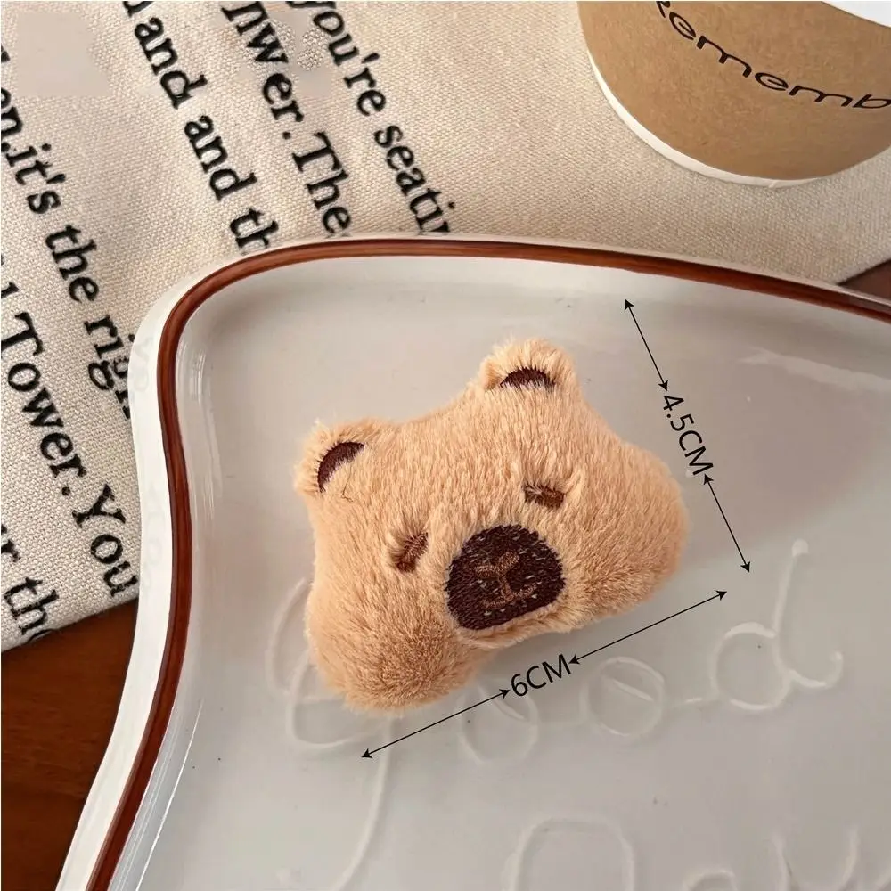 

Kawaii Cartoon Capybara Keychain Soft Stuffed Brooches Guinea Pig Pendant Backpack Decor