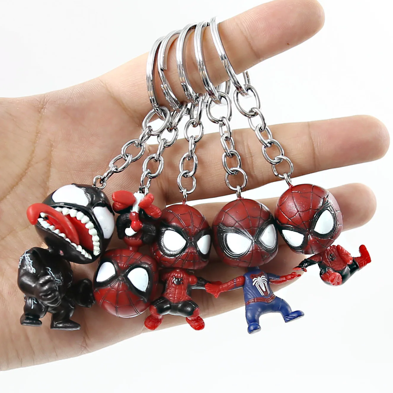 5Pcs/Set Disney Avengers Alliance Variety of Superhero SpiderMan Black Panther Iron Man Doll Keyring Fashion