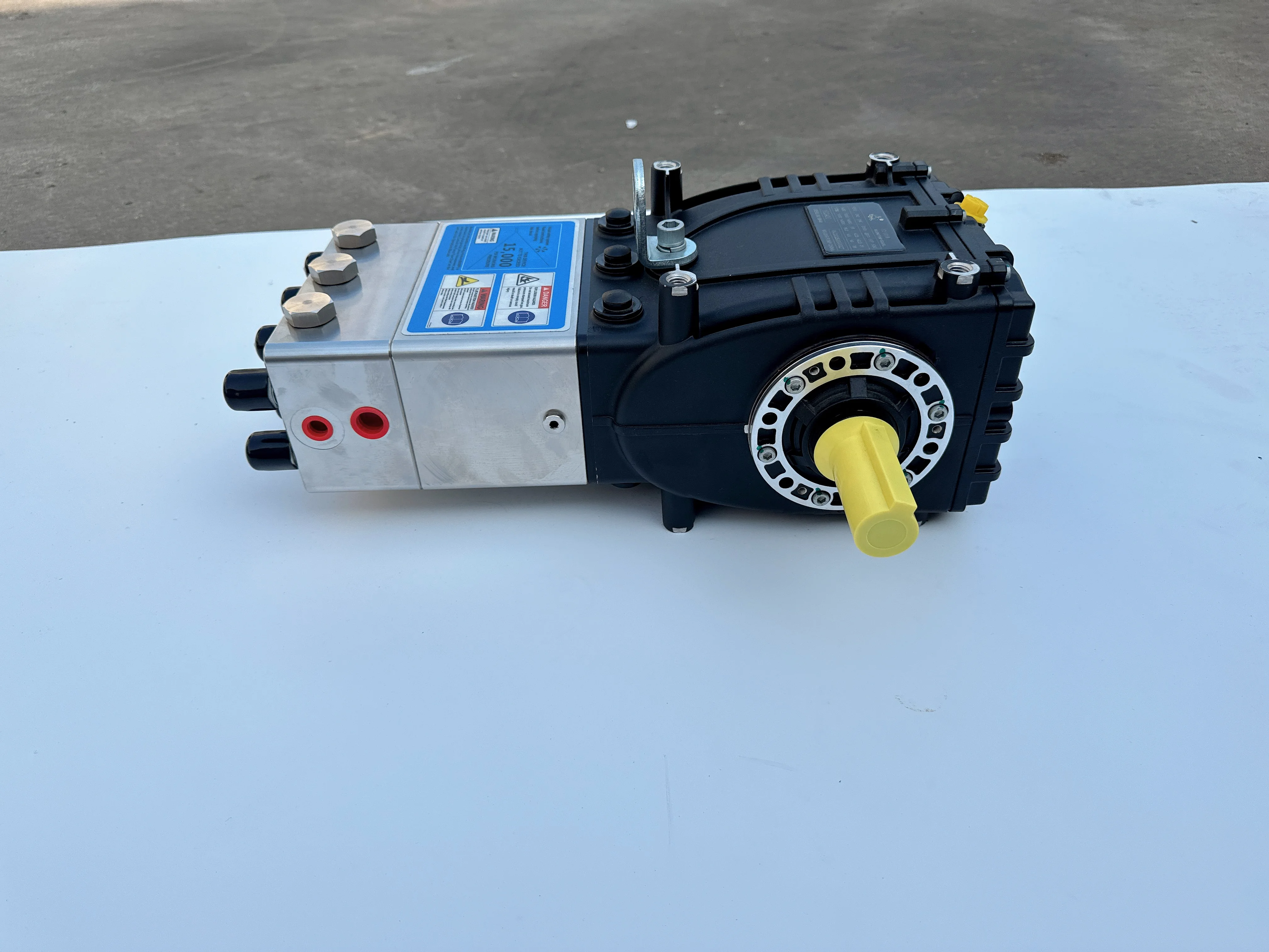 Ky Series Ultra High Pressure Durable 220v/380v/440v Voltage Alloy Triplex Plunger Pump for Cleaning