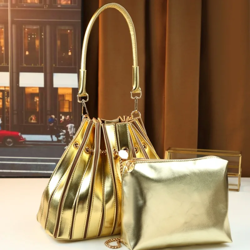 Premium Leather Crossbody Bag For Women: Famous Designer Elegant Shoulder Bag In Classic Luxury Style