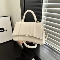 Fashion Solid Color PU Handbag Fashion Women's Mobile Phone Bag Simple Metal Shoulder Bag Women's Luxury Bag