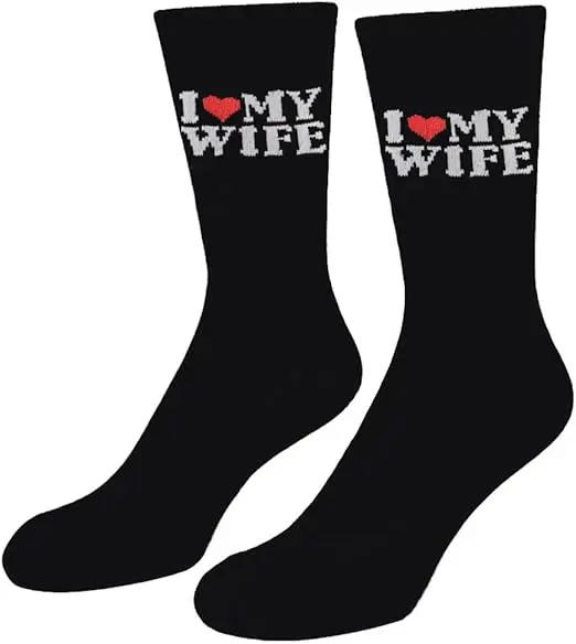 Funny I Love My Girlfriend Letter Heart Print Crew Socks for Men, Black Soft Cotton Novelty Socks, Romantic Gift for Boyfriend Valentine Dating Anniversary
