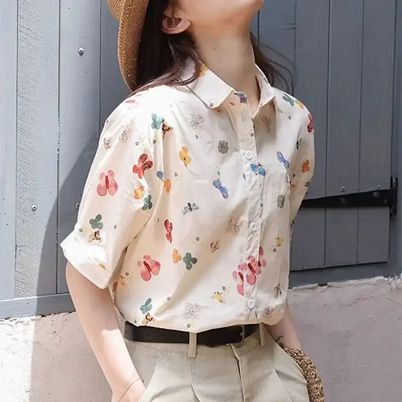 

Women's Retro Floral Butterfly Print Short Sleeve Shirt Loose Casual Summer Blouse