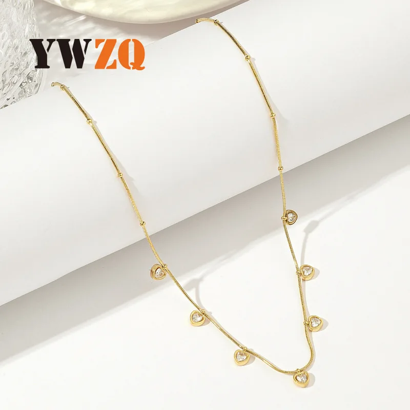 1 pièces vente chaude en acier inoxydable bijoux à la mode mignon et exquis diamant incrusté coeur or titane acier collier pour les femmes