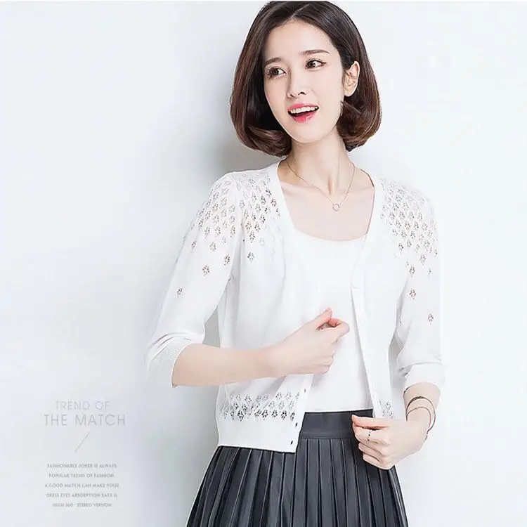 

2023 Summer New Thin Ice Silk Seven Points Sleeve Knitted Sunscreen Cardigan Women's V Neck Neck Shirt Top Short Loose Coat P198