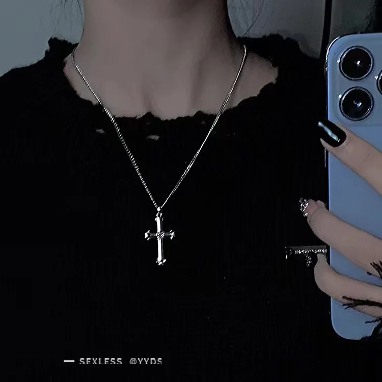 

Ожерелье-чокер с крестом, модное ожерелье с крестом, элегантное темпераментное индивидуальное позолоченное ожерелье из бисера, цепочка на ключицу