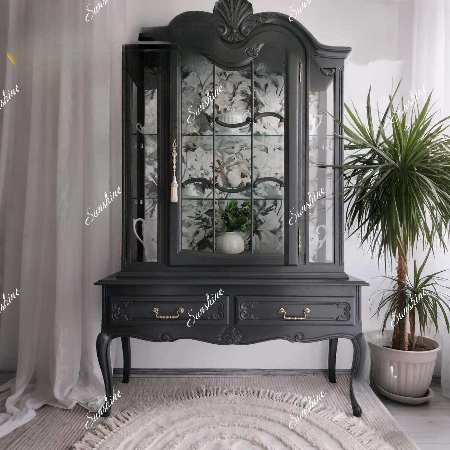 

American retro solid wood porch cabinet, carved locker, floor-to-ceiling